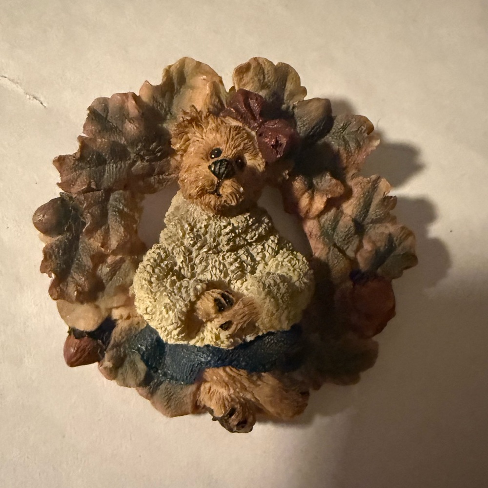 Vintage Boyd's Bear Bearwear Collection Fall Themed Brooch 1995